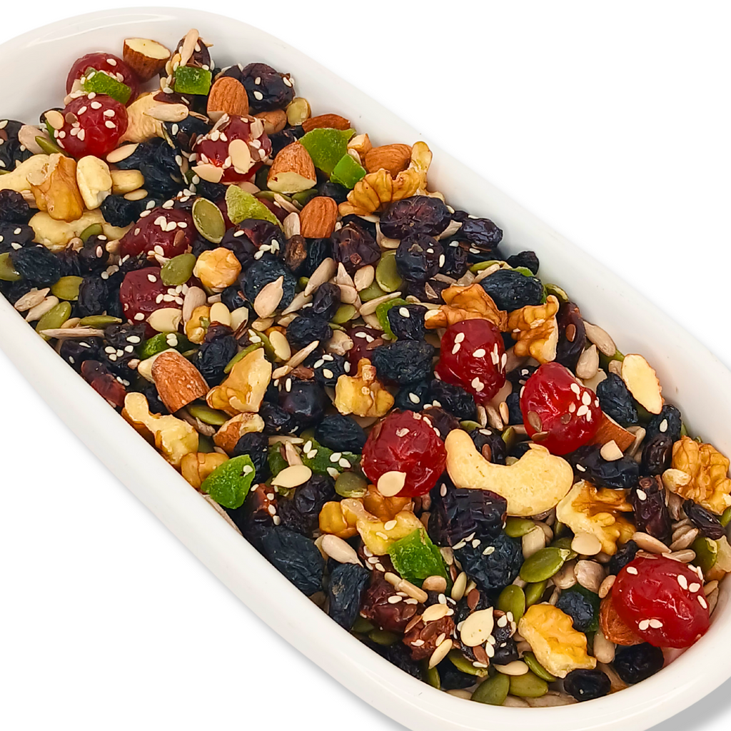 Superfood Granola with Nuts, Berries & Seeds